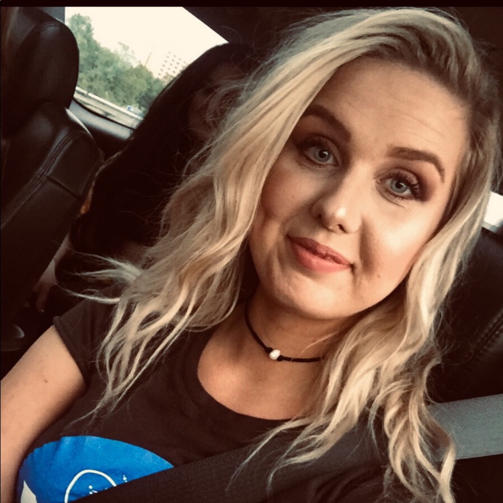 Meet your Posher, Ariel